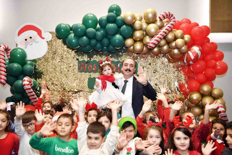 Konyaaltı Belediyesi’nden Miniklere Özel Eğlence