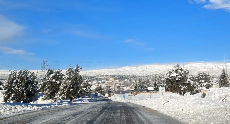 Mersin’de Yaylalar Karla Kaplandı