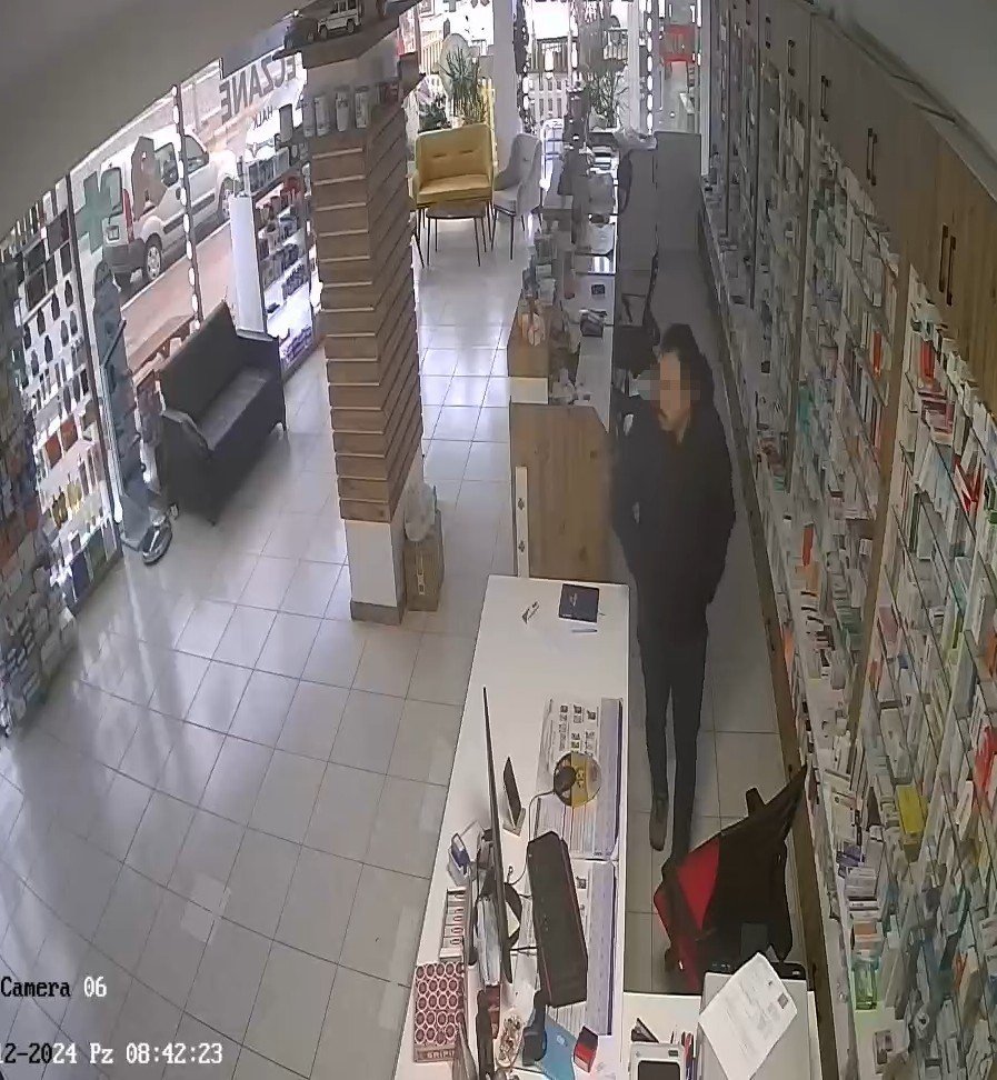 Damadının Eczanesine Av Tüfeğiyle Saldıran Kayınpeder: "kızımı Darp Ediyordu"