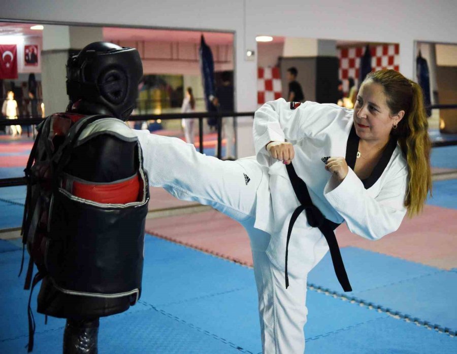Kepez’den Kadınlara Ücretsiz Savunma Eğitimi