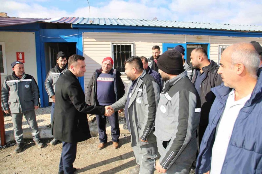 Başkan Dökmeci’den Personele 2 Bin Lira İkramiye Jesti