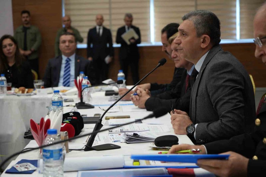 Antalya Valisi Hulusi Şahin: “kaçak Yapılara Taviz Yok”