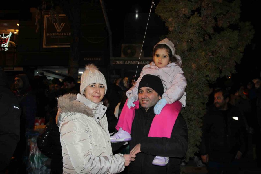 Eskişehir’de Yılbaşı Coşkuyla Kutlandı