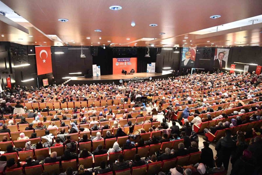 Başkan Büyükkılıç, Aile Ve Değerler Konferansı’na Katıldı