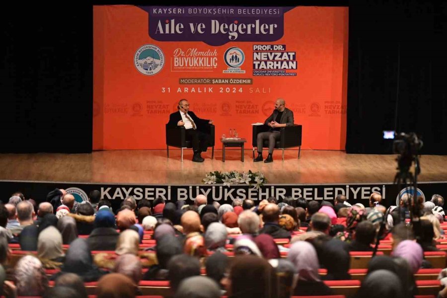 Başkan Büyükkılıç, Aile Ve Değerler Konferansı’na Katıldı