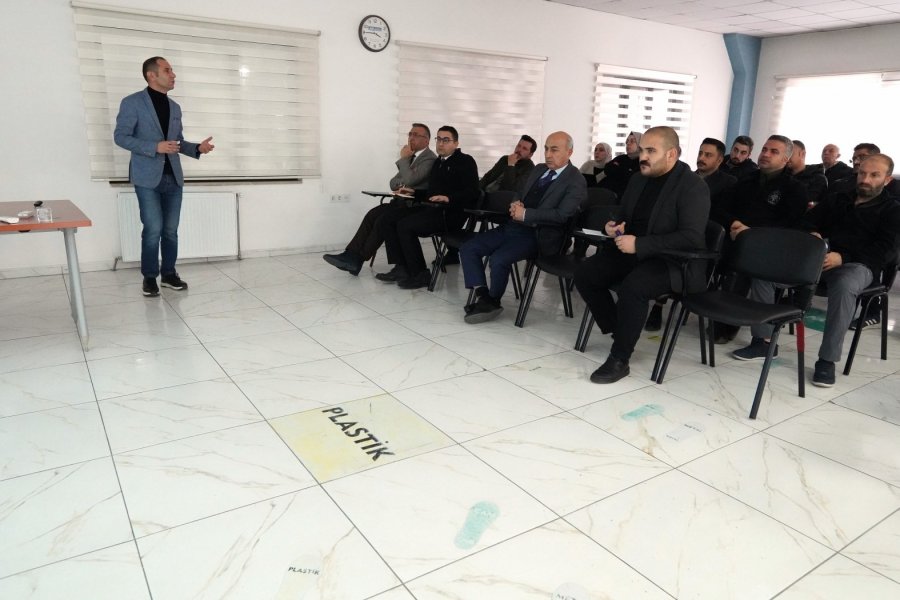 Melikgazi Belediyesi’nden Belediye Personeline Sıfır Atık Eğitimi