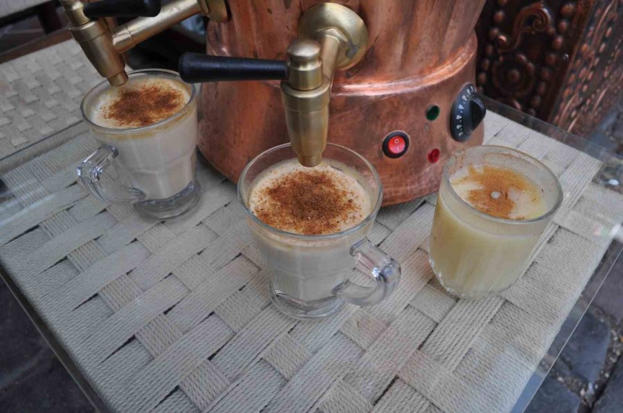 Soğuk Havalarda Hem Eli Hem De İçi Isıtıyor