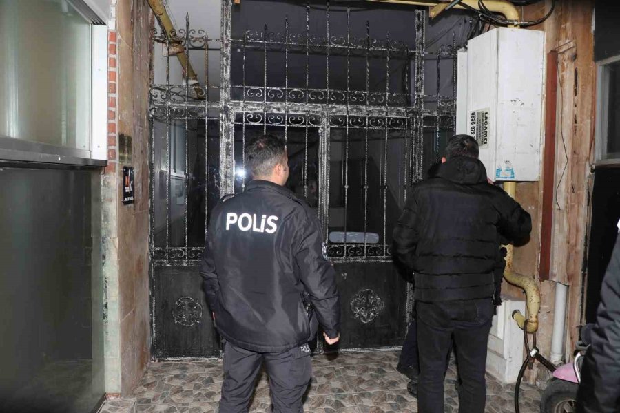 Mersin’de Aranan Şahıslar Operasyonu: 71 Hükümlü Yakalandı