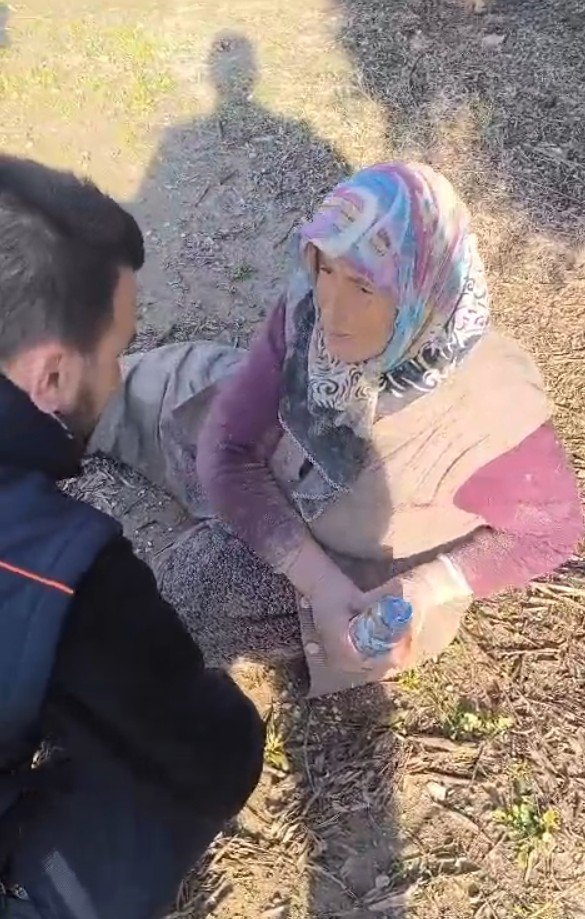 Kaybolan Alzheimer Hastası Yaşlı Kadın, Termal Kameralı Dron İle Bulundu