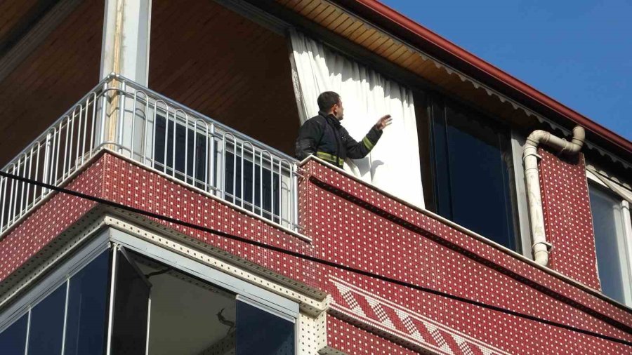 Antalya’da Yanan Ev Kullanılamaz Hale Geldi