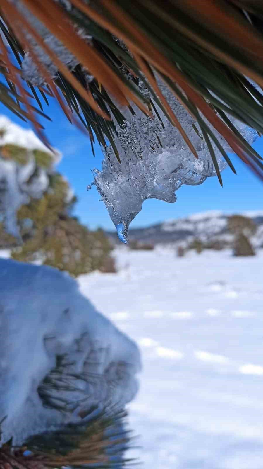 Kırka Mahallesi Beyaza Büründü
