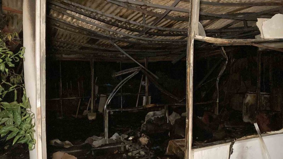 Mersin’de Ev Yangınında 1 Kişi Hayatını Kaybetti