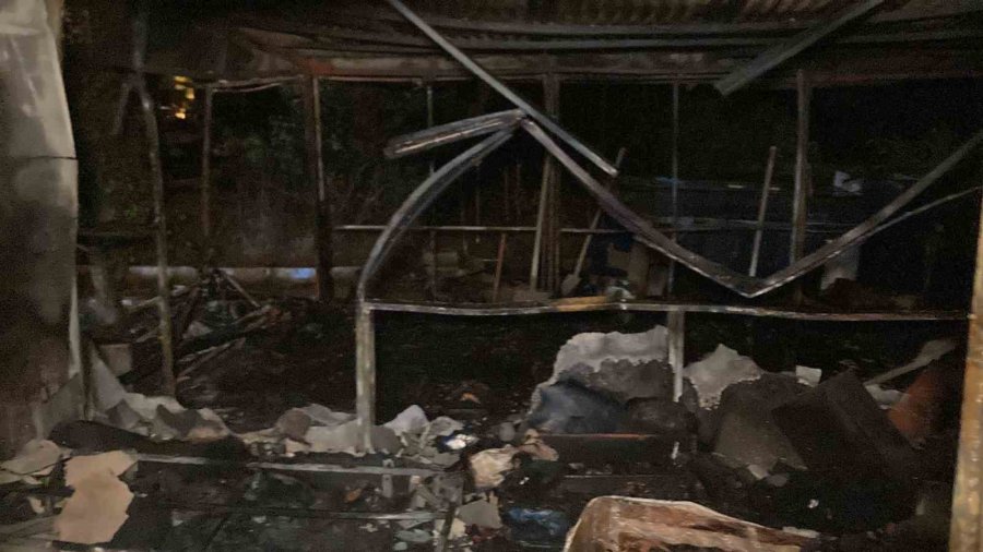 Mersin’de Ev Yangınında 1 Kişi Hayatını Kaybetti