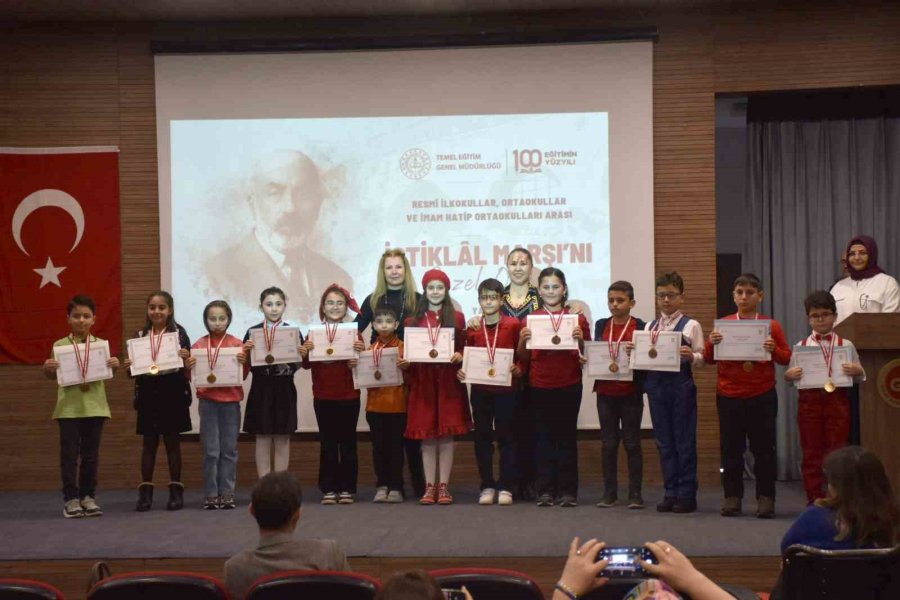 İstiklâl Marşı Güzel Okuma Yarışması İl Finali