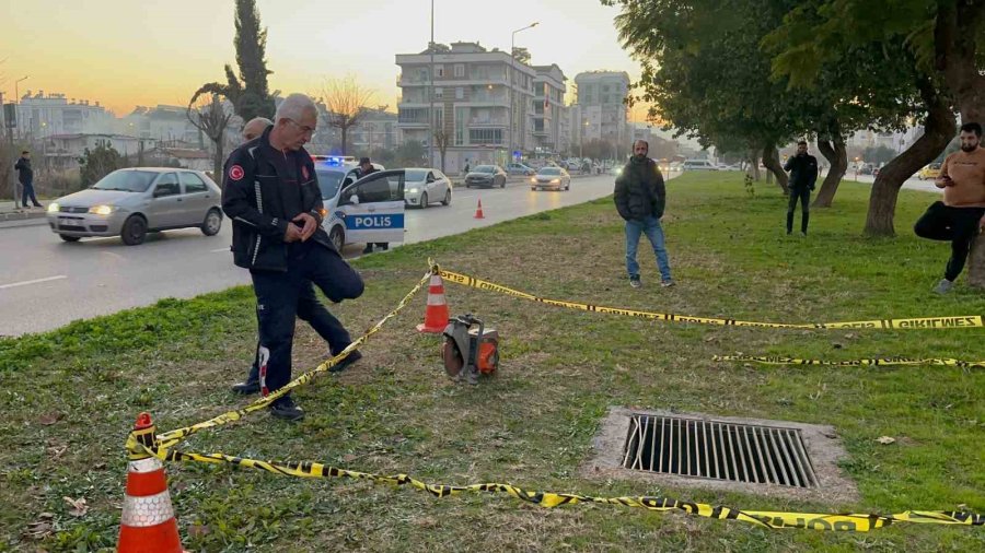 ‘kanalizasyonda Çocuk Var’ İhbarı Polis, İtfaiye Ve Sağlık Ekiplerini Alarma Geçirdi