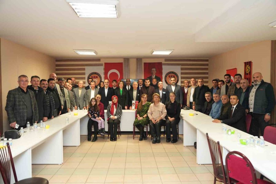 Başkan Ünlüce, Eskişehir Dost Dernekler Federasyonu’nu Ziyaret Etti