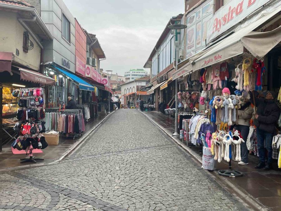 Eskişehir’de Yağmur Vatandaşlara Zor Anlar Yaşattı