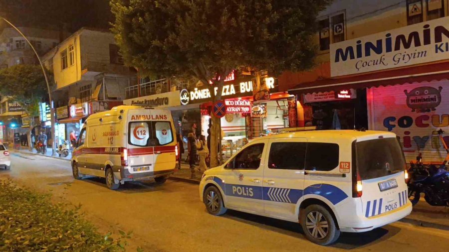 Apartman Çatısındaki Yangın Paniğe Neden Oldu