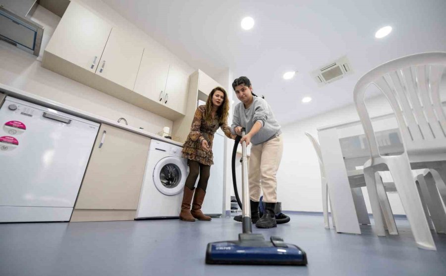 Mersin’de Özel Bireyler İçin ’uygulama Evi’ Hayata Geçirildi