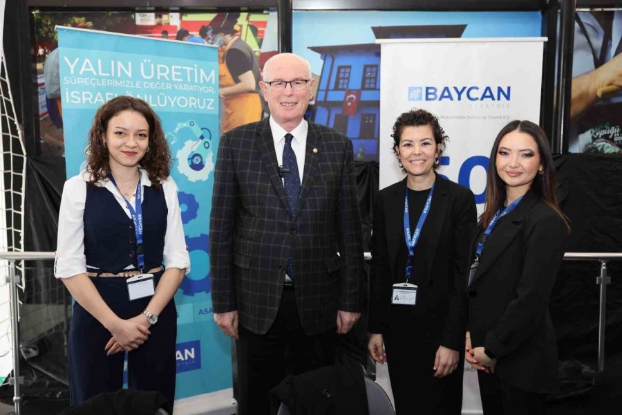 İstihdam Fuarı’nda 350 Kişiye İstihdam Sağlandı