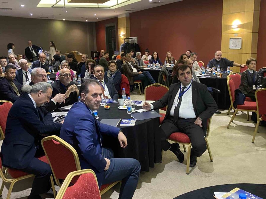 ‘türkiye’deki Mesleki Ve Teknik Eğitimin Görünümü Ve Sektörle İlişkiler’ Çalıştayı Gerçekleştirildi