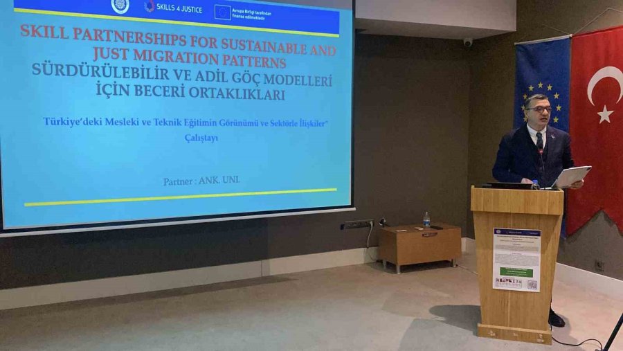 ‘türkiye’deki Mesleki Ve Teknik Eğitimin Görünümü Ve Sektörle İlişkiler’ Çalıştayı Gerçekleştirildi