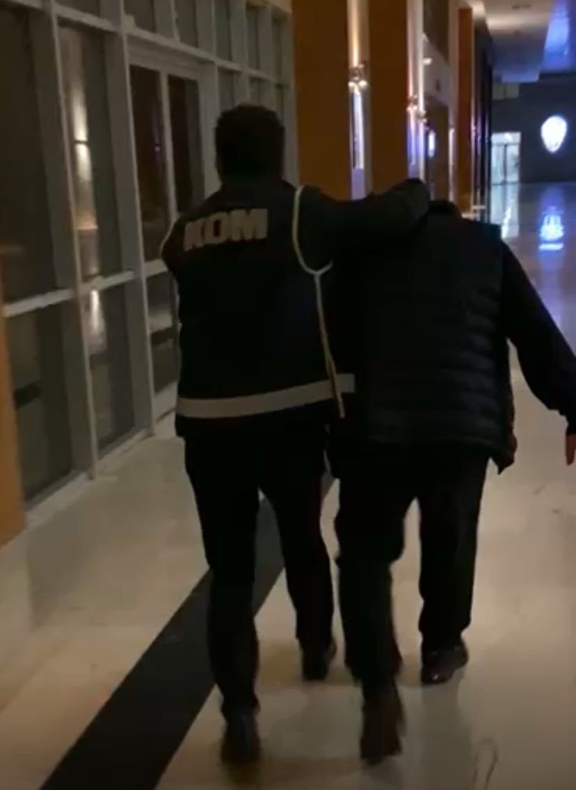 Rusya’da Kırmızı Bültenle Aranan Şahıs Antalya’da Yakalandı