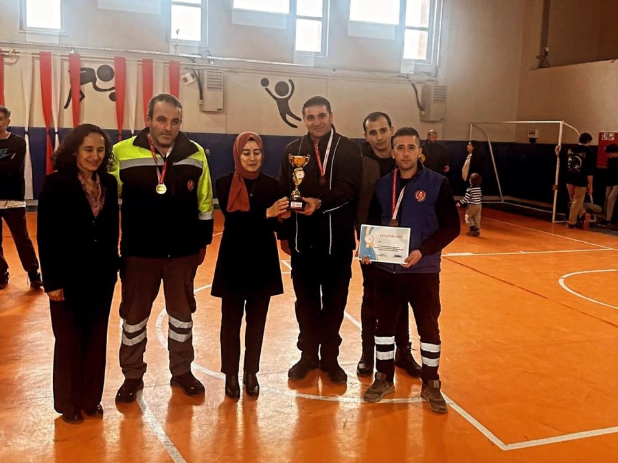 ‘kurumlar Arası Voleybol Turnuvası’ Sona Erdi