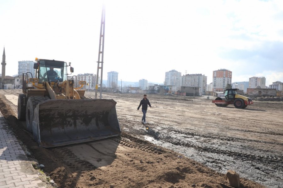 Tacettinveli Mahallesinde Çalışmalar Tüm Hızıyla Sürüyor