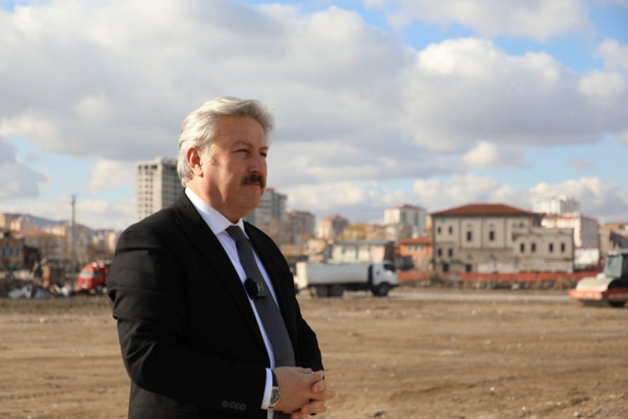 Tacettinveli Mahallesinde Çalışmalar Tüm Hızıyla Sürüyor