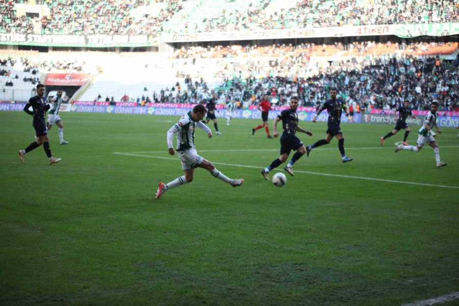 Trendyol Süper Lig: Konyaspor: 1 - Kasımpaşa: 0 (ilk Yarı)
