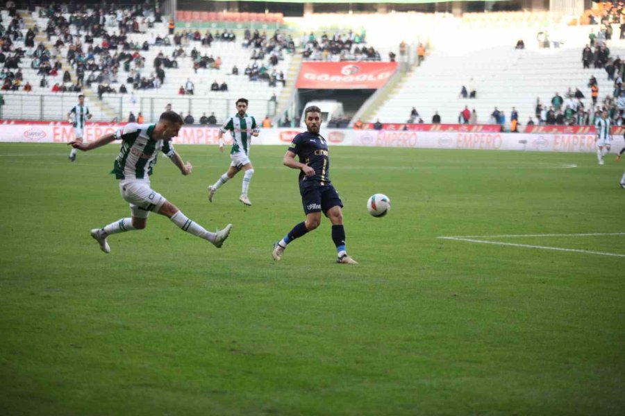 Trendyol Süper Lig: Konyaspor: 1 - Kasımpaşa: 0 (ilk Yarı)