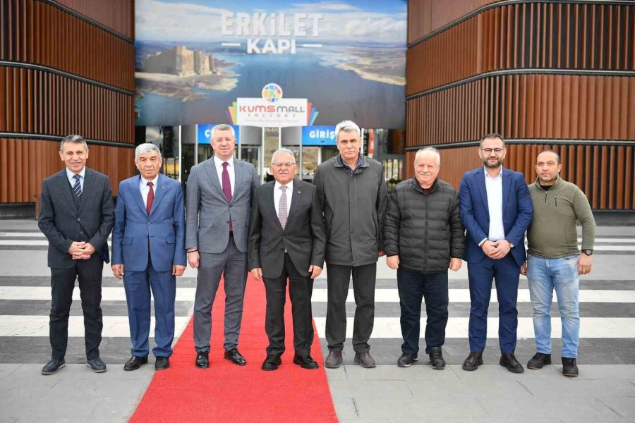 Başkan Büyükkılıç’tan Kumsmall Alışveriş Merkezi’ne Ziyaret