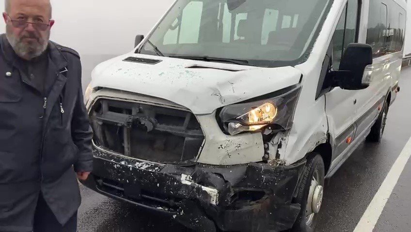 Manavgat’ta 150 Metre Arayla Art Arda 2 Farklı Kazada 5 Yaralı