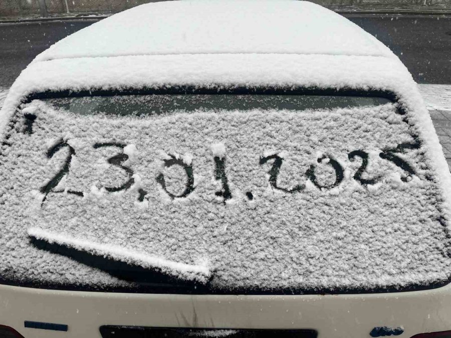 Kayseri’de Kar Yağışı Ve Sis Etkili Oldu