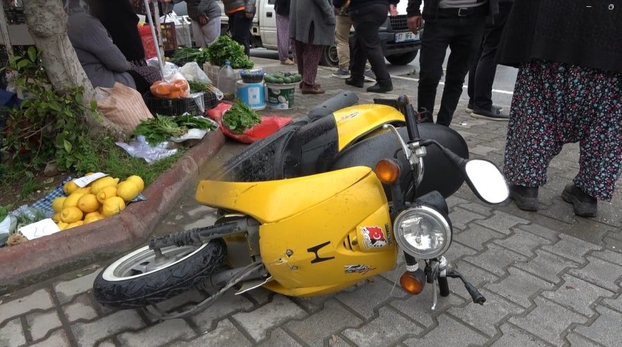 Alanya’da Motosiklet İle Otomobil Çarpıştı:1 Yaralı