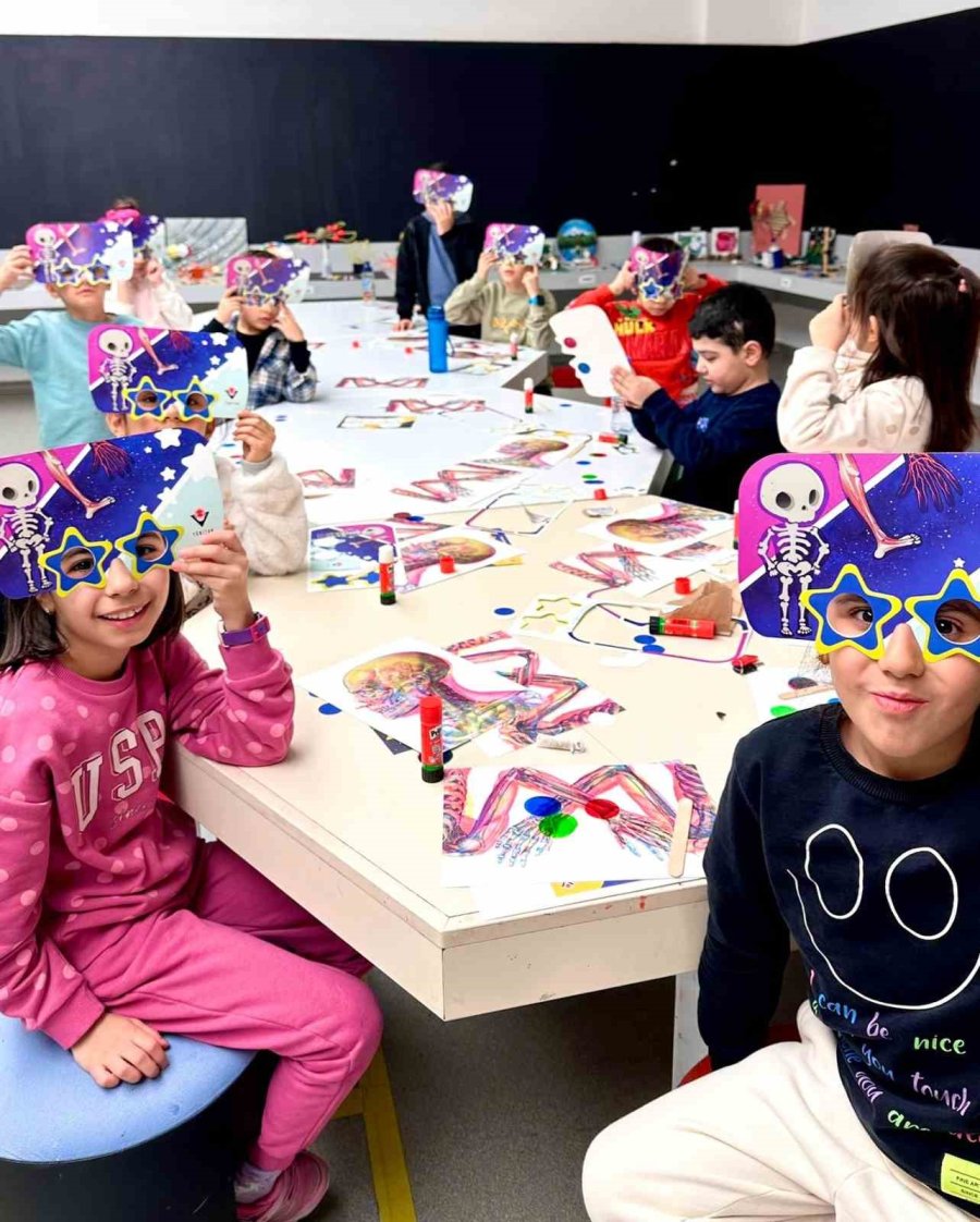 Yarıyıl Kampı Bilim Meraklısı Miniklerden Yoğun İlgi Görüyor