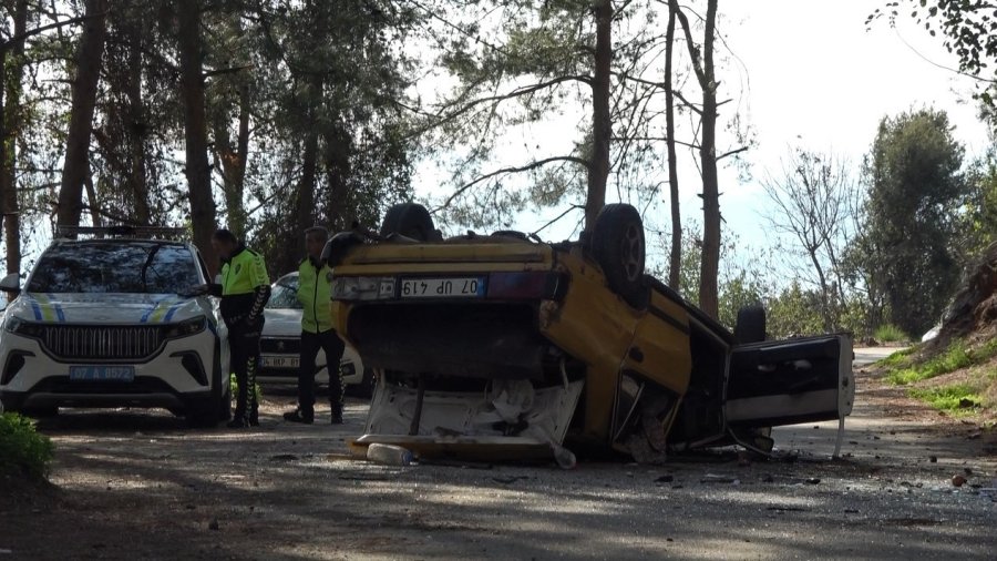 Alanya’da Direksiyon Hakimiyetini Kaybeden Otomobil Takla Attı : 1 Yaralı