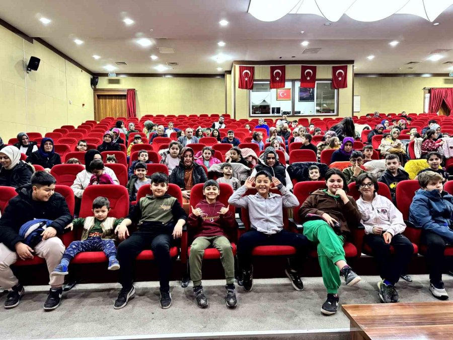 Başkan Özldoğan: "çocuklarımızın Yarıyıl Tatilini Renklendiriyoruz"