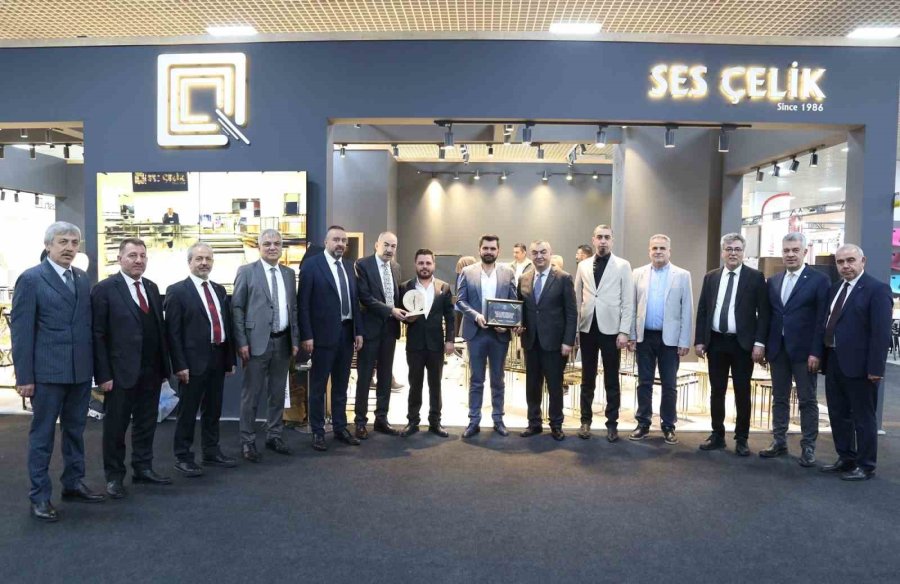 Kto Ve Kayso Yönetimi, İstanbul Mobilya Fuarı’nda Kayseri Firmalarını Yalnız Bırakmadı