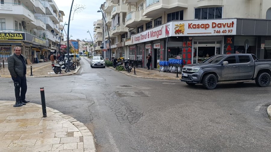 Kazada Yaralanan Motosiklet Sürücüsünün Hırsızlık Suçundan Yakalaması Olduğu Belirlendi