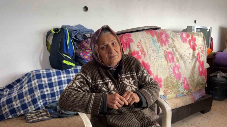 Çaresiz Kadın: "belediyeye, Kaymakama Ve Muhtarlığa Gittim, Huzurevine Gitmemi Teklif Ettiler"