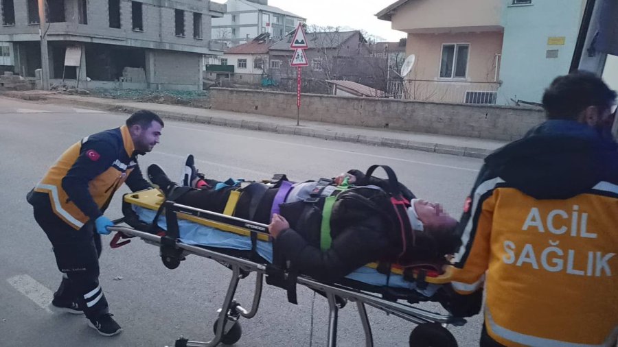 Konya’da İki Otomobil Çarpıştı: 1 Yaralı