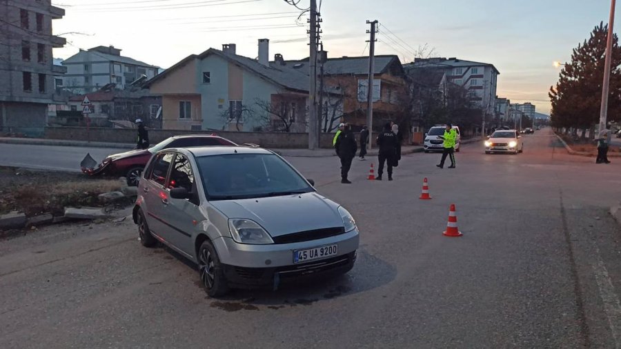 Konya’da İki Otomobil Çarpıştı: 1 Yaralı