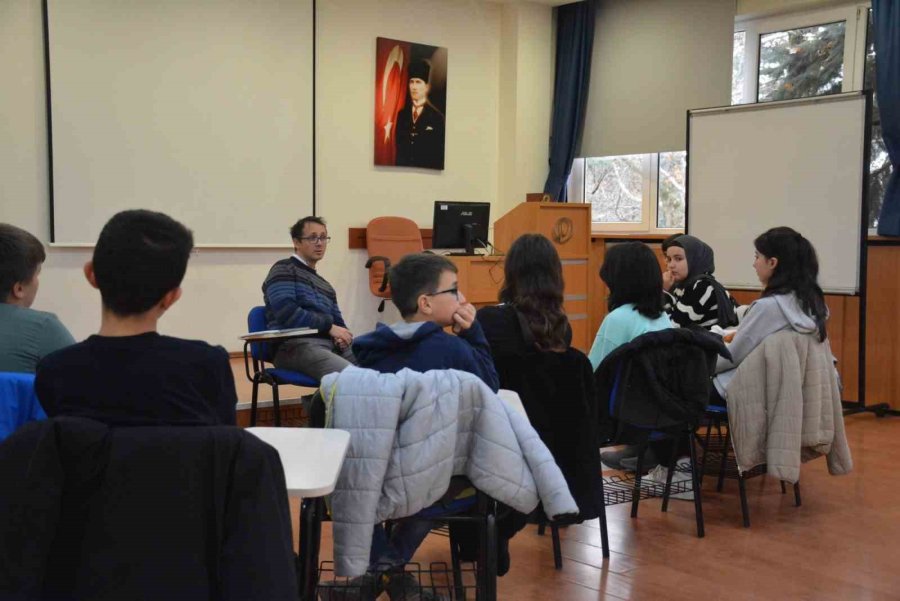Çocuk Üniversitesi’nden Yarıyıl Tatilini Renklendiren Programlar