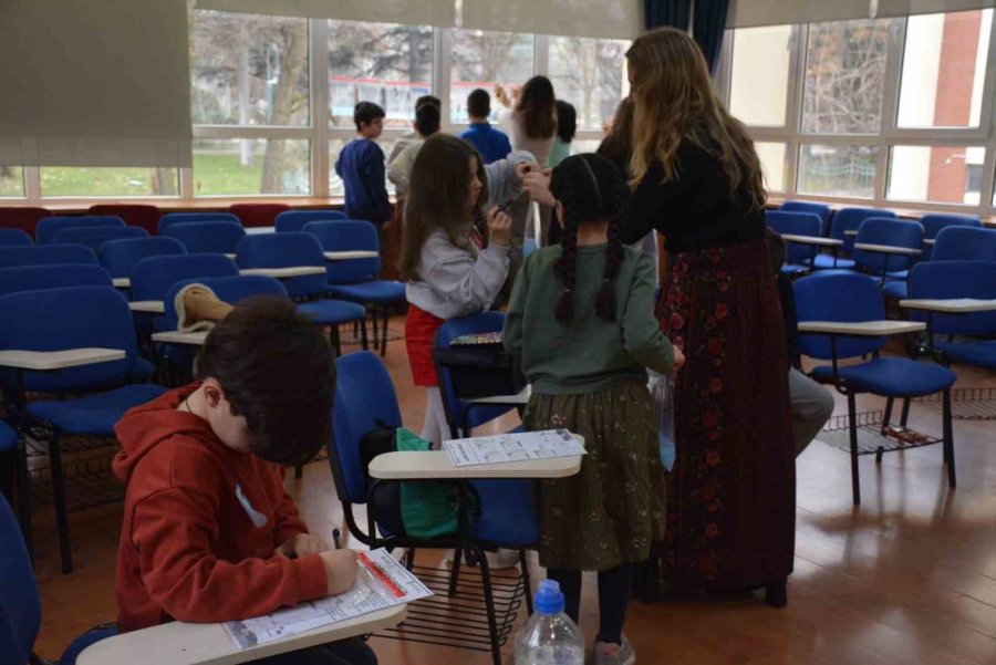Çocuk Üniversitesi’nden Yarıyıl Tatilini Renklendiren Programlar