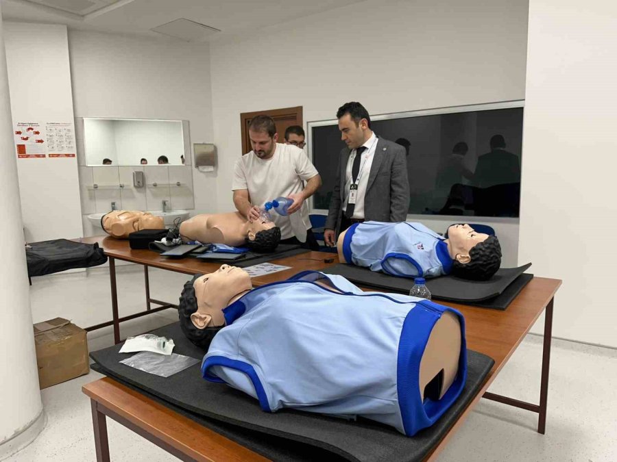 Erü Tıp Fakültesi’nde Tıbbi Simülasyon Merkezi Hizmete Açıldı