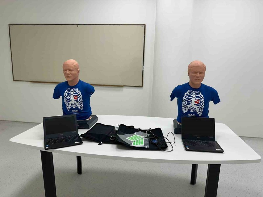 Erü Tıp Fakültesi’nde Tıbbi Simülasyon Merkezi Hizmete Açıldı