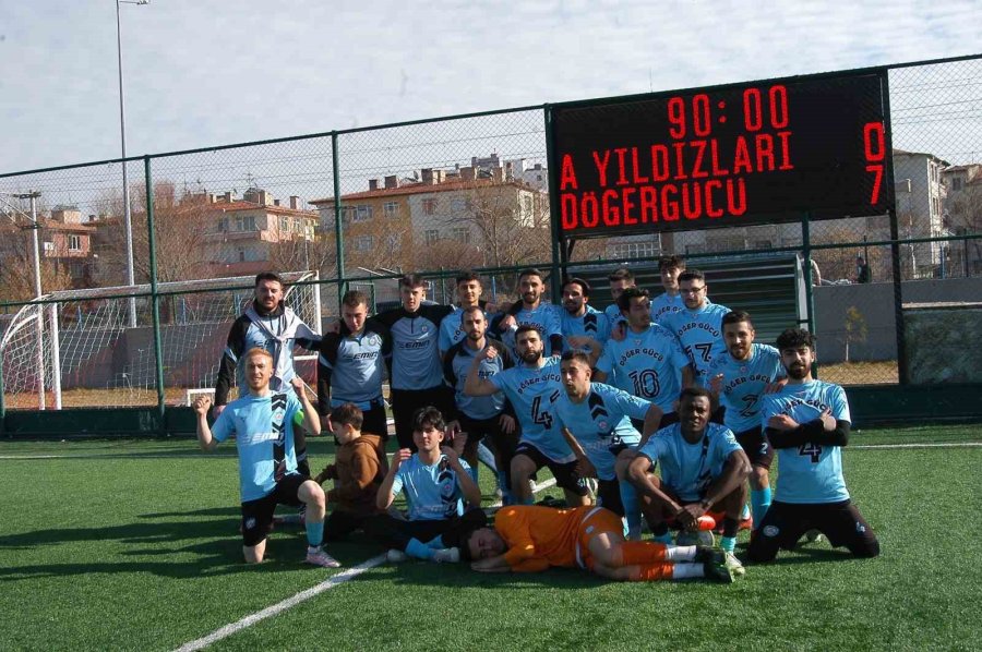 Döğergücü Fk Şampiyon Oldu