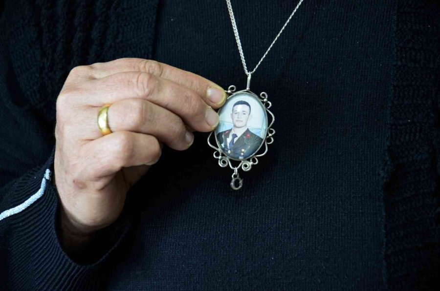 İdlib Şehidinin Ailesi Oğullarının Adının Hastanede Yaşatılmasını İstiyor